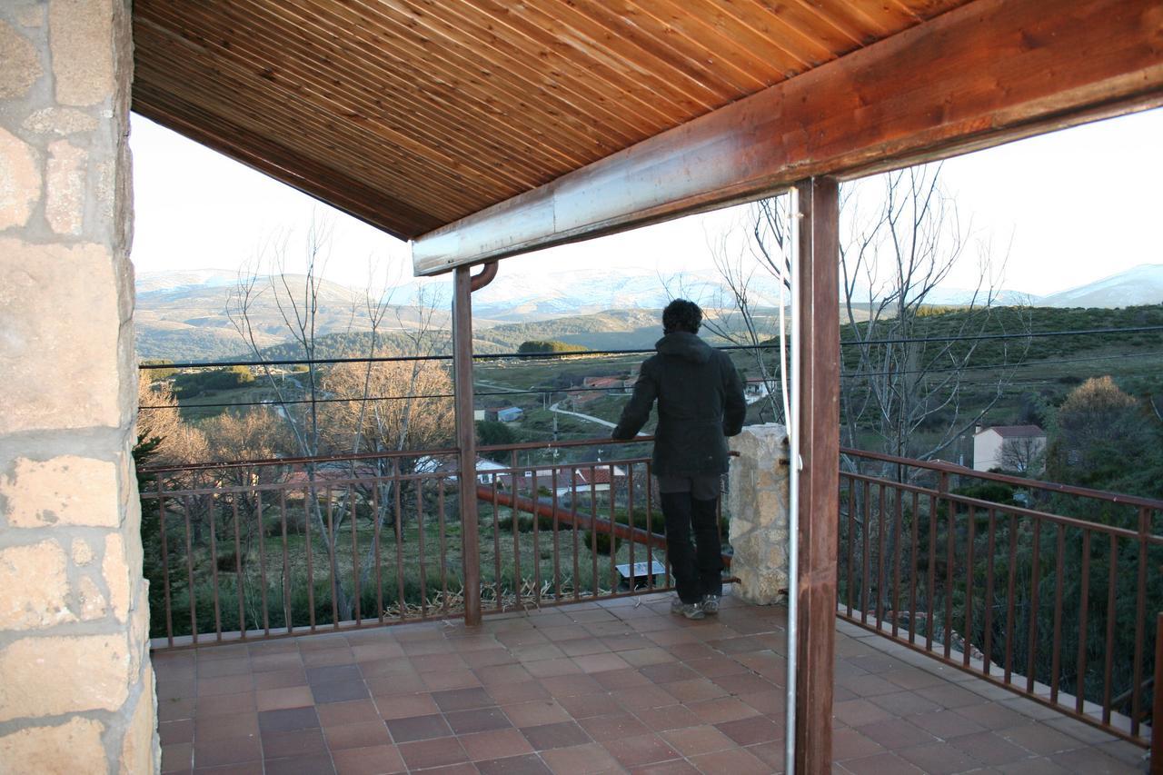 La Casona De Collado Guest House Hoyos del Collado Luaran gambar