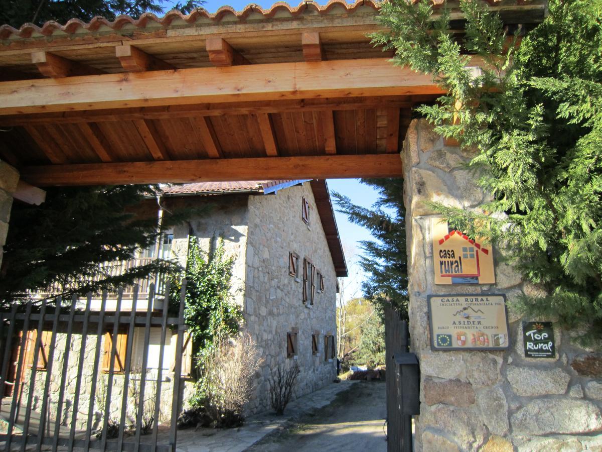 La Casona De Collado Guest House Hoyos del Collado Luaran gambar